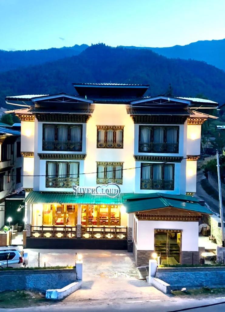 Silver Cloud Hotel photo 4