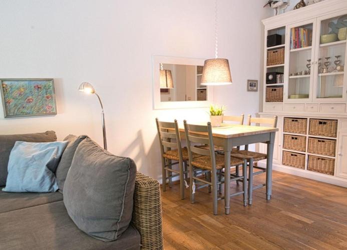 WangerRose - Familienwohnung für Groß und Klein und Hundefreunde photo 2