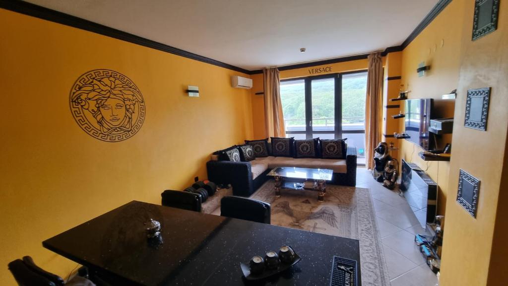 Boutique Apartment photo 2