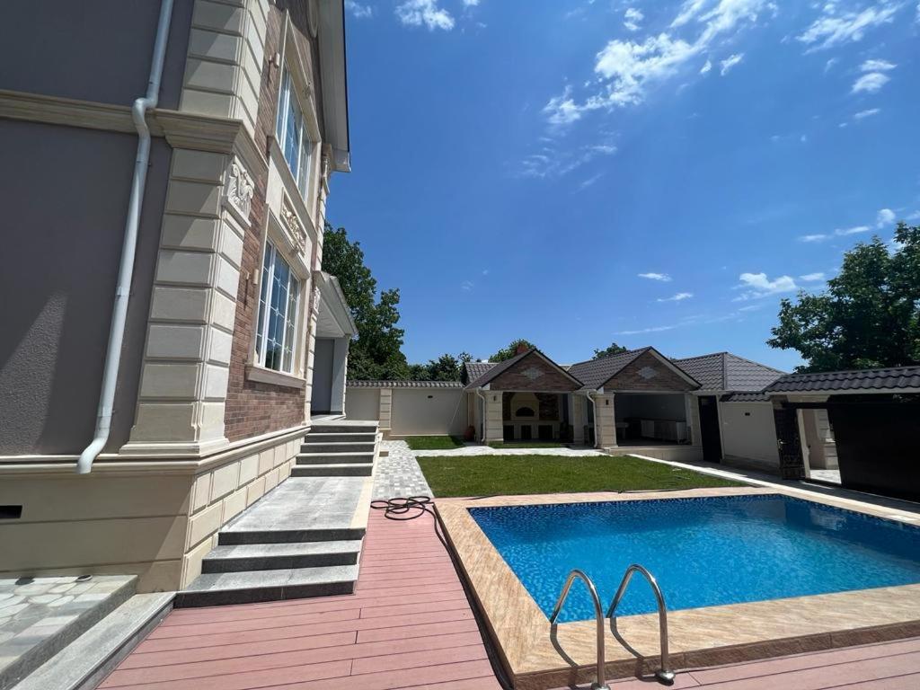 Luxury BABAK Villa photo 2