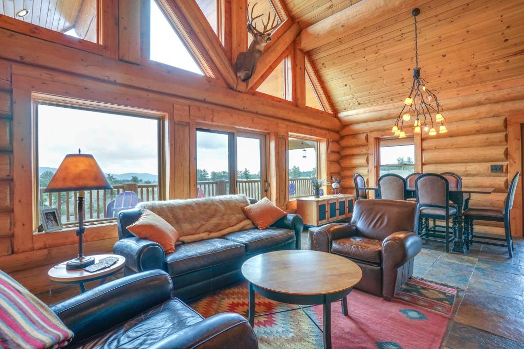 Dog-Friendly Cabin on Private 45-Acre Ranch! photo 4