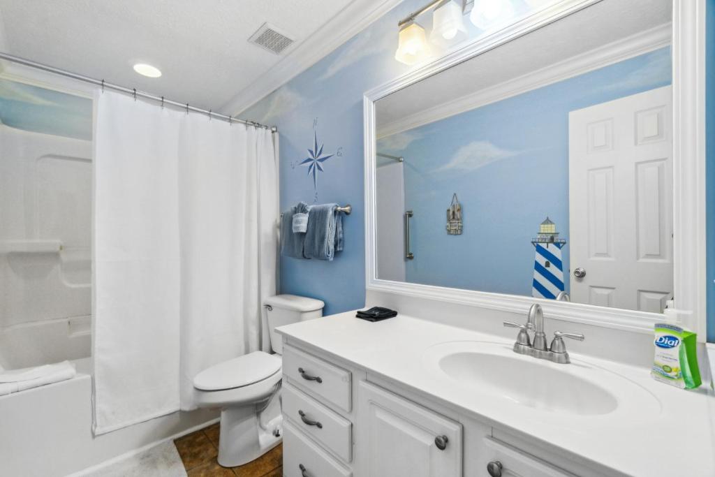 Seaspray Hideaway Sleeps 8 Pools Beach Access photo 1
