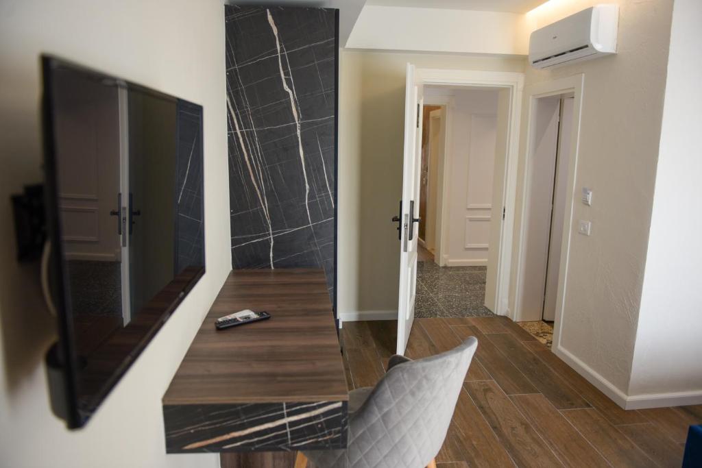 Hotel Royal photo 3
