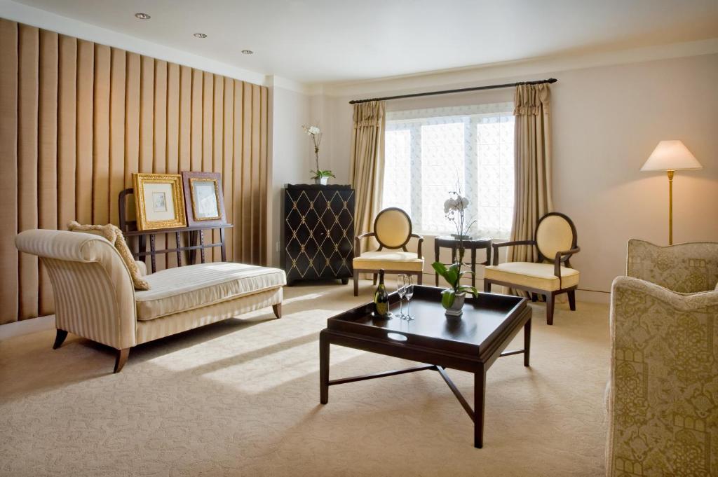 Сьюит (Executive 1 Bedroom Suite King Bed), Taj Campton Place