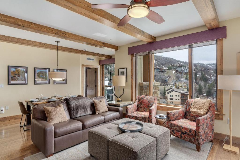 Edgemont 2602 - Luxury Ski-in Ski-out Condo image