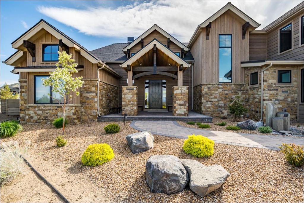 The Luxurious Ranch Life image