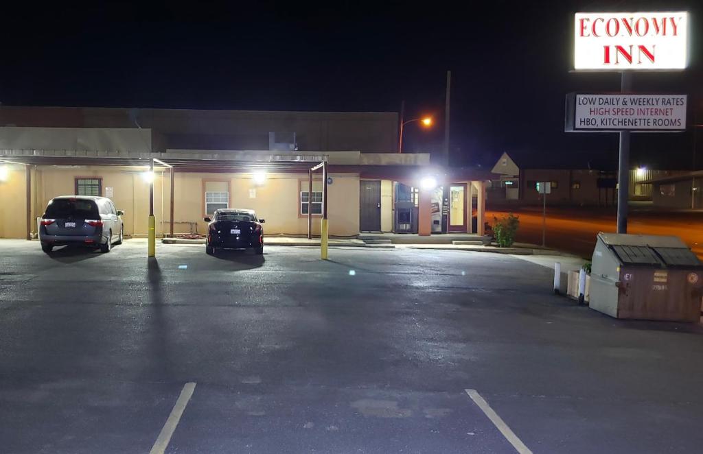 Economy Inn Odessa photo 4