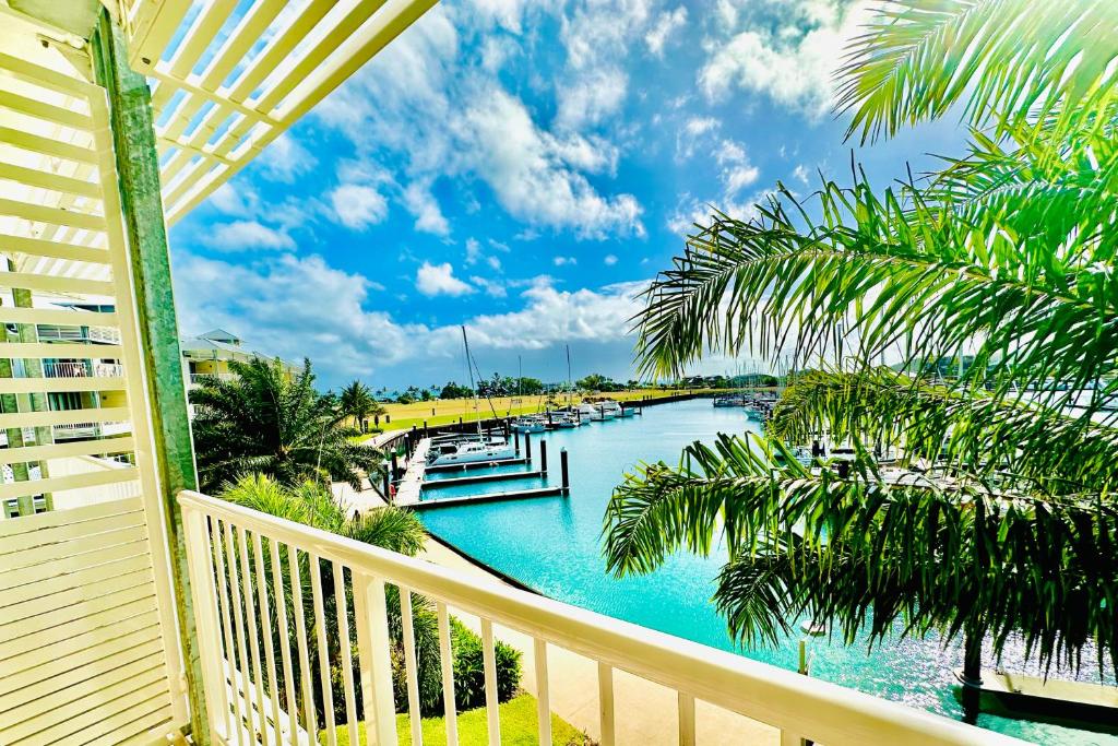 Absolute Luxury Marina Lifestyle at The Port of Airlie Beach photo 2
