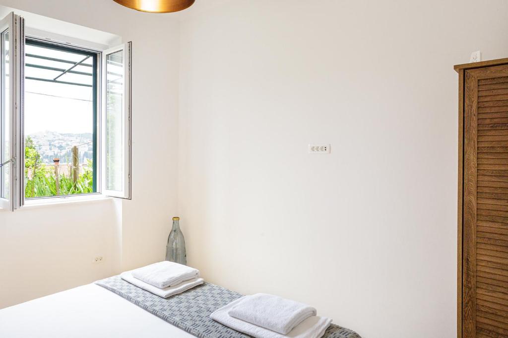 PORT - unique apartment - Tap to explore photos