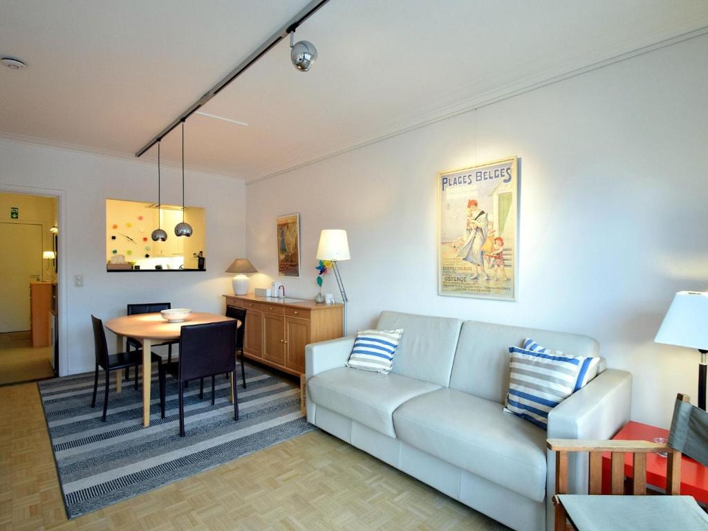 Trianon 0304 apartment with terrace in De Haan photo 1