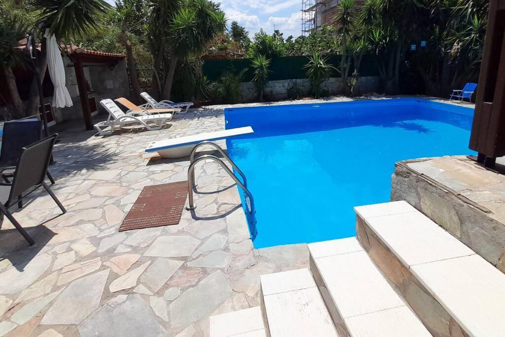 Dina's Villa Isthmia photo 4