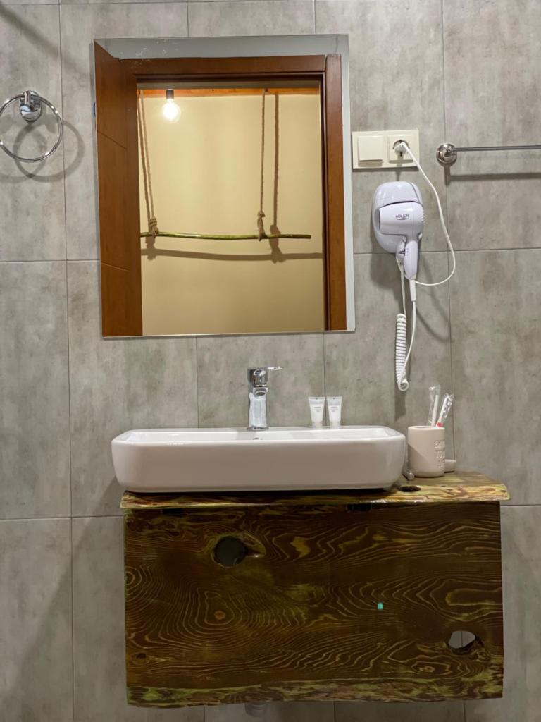 Hotel Ailama Mestia photo 4