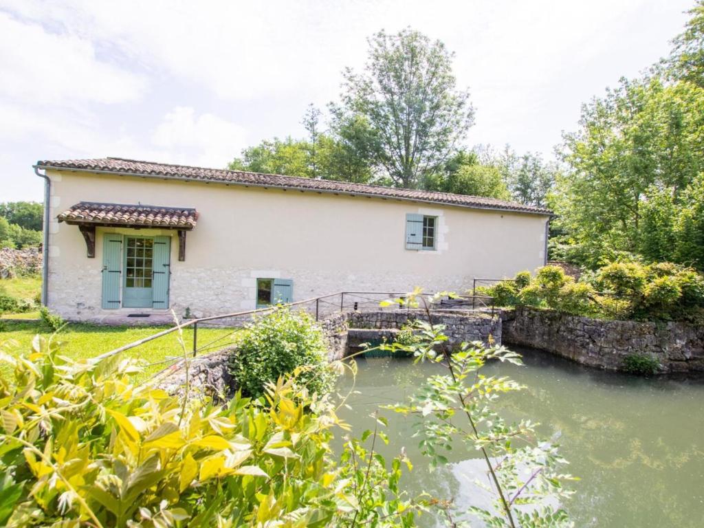 Gîte Conne-de-Labarde, 4 pièces, 6 personnes - FR-1-616-324