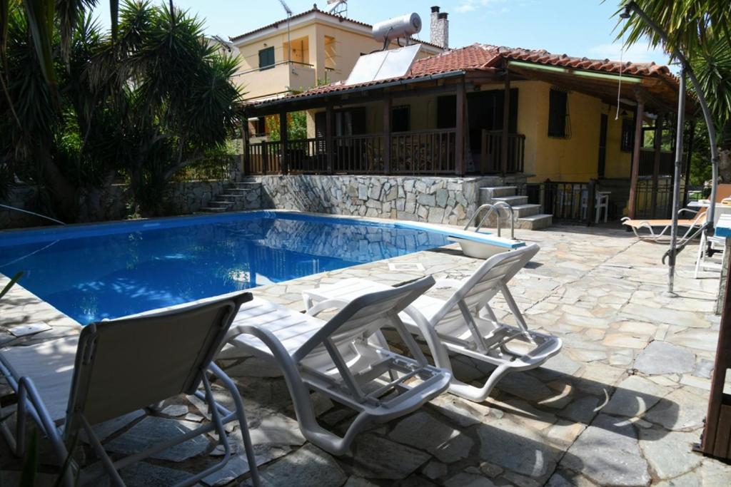 Dina's Villa Isthmia photo 2