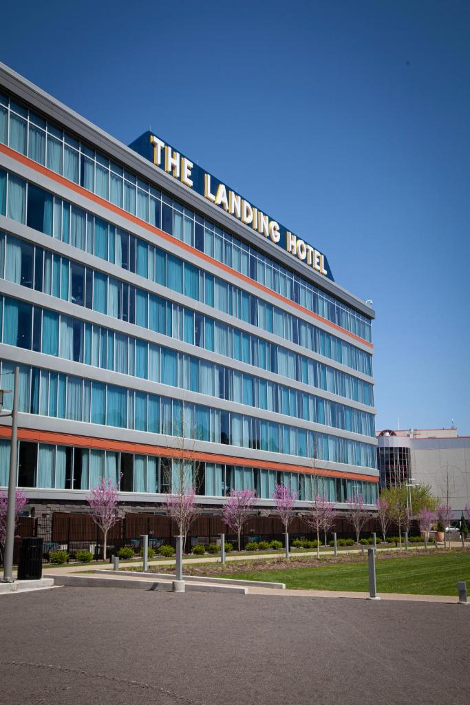 The Landing Hotel at Rivers Casino image