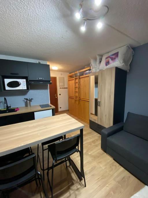 Studio face aux pistes avec balcon Alpe du Grand Serre photo 2