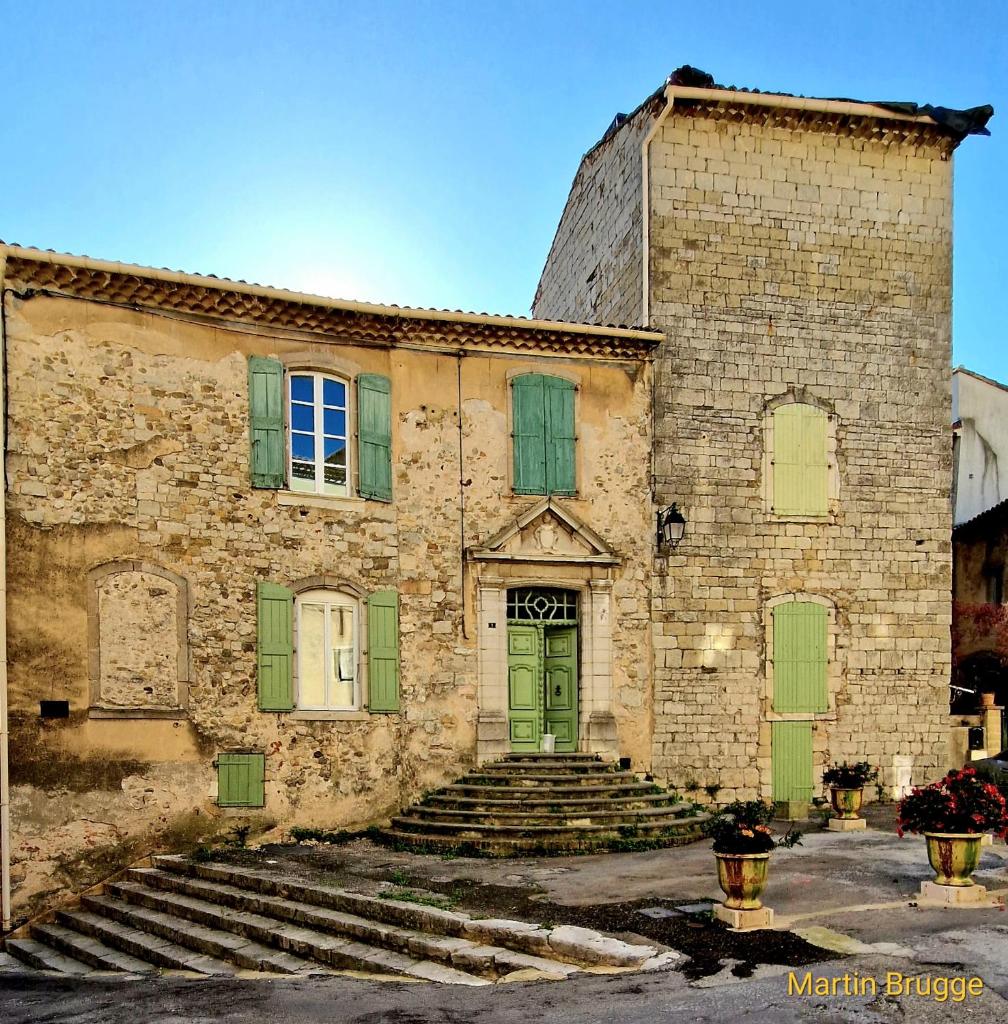 La tour de Pezene photo 2