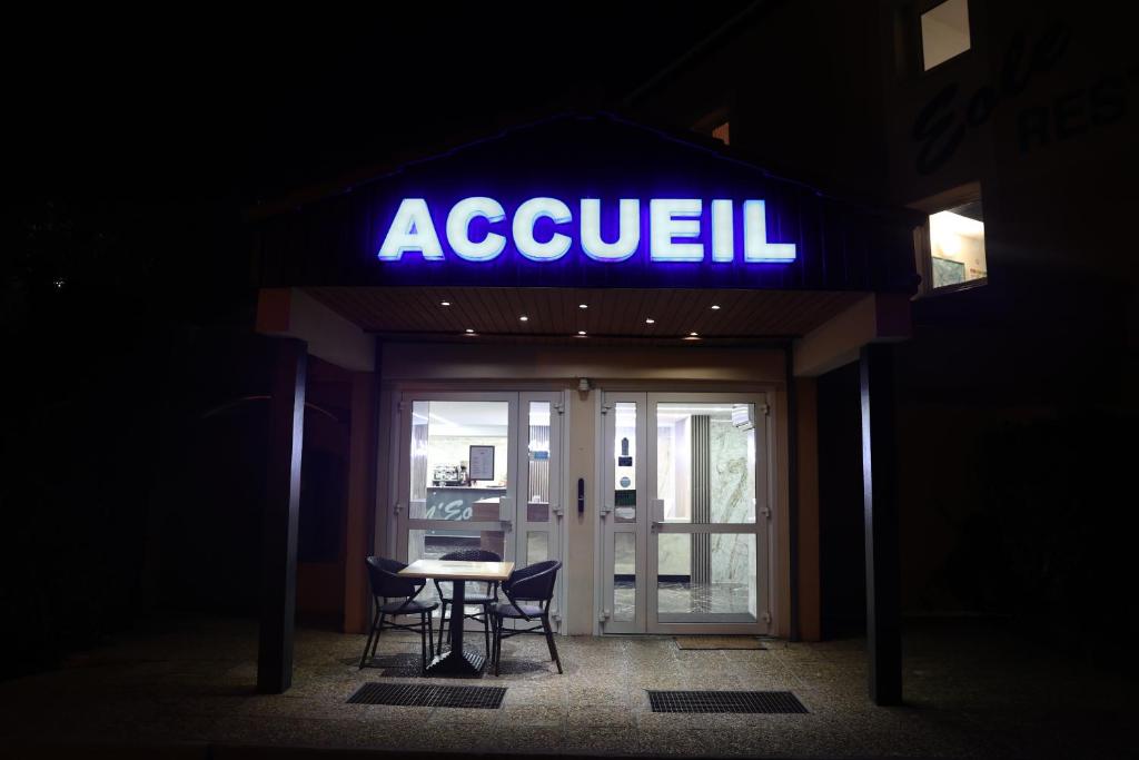 Hôtel Restaurant Clément ADER photo 1