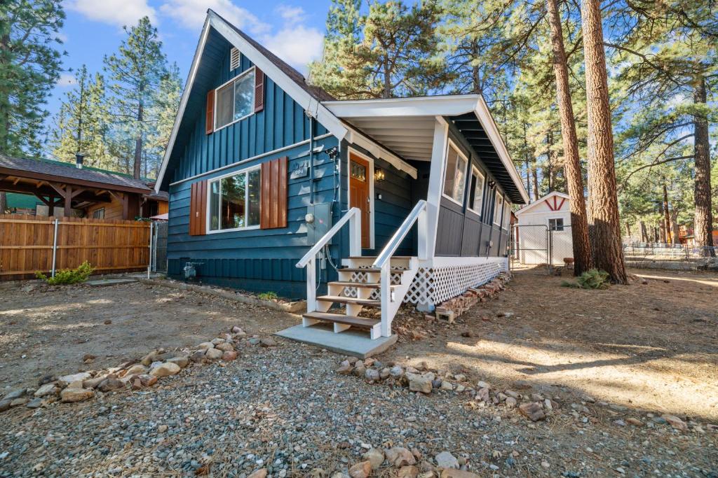 Vanderhut Chalet - Walking distance to a local park, skate park, and dining photo 1