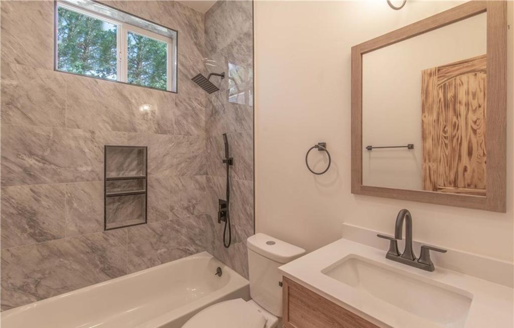 Autumn Dream - FULLY UPDATED, an unforgettable location to make family memories!! photo 1