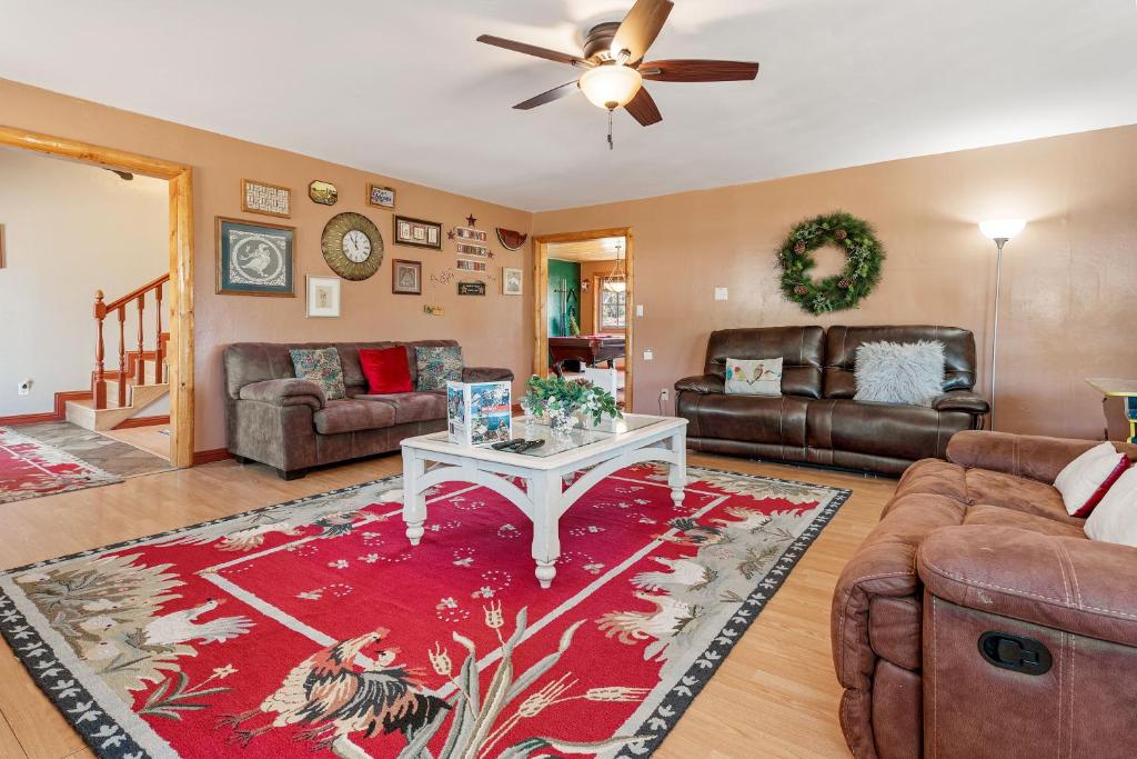 Bear family Ranch - Perfect for groups! ideal location for stargazing and sky watching! photo 4