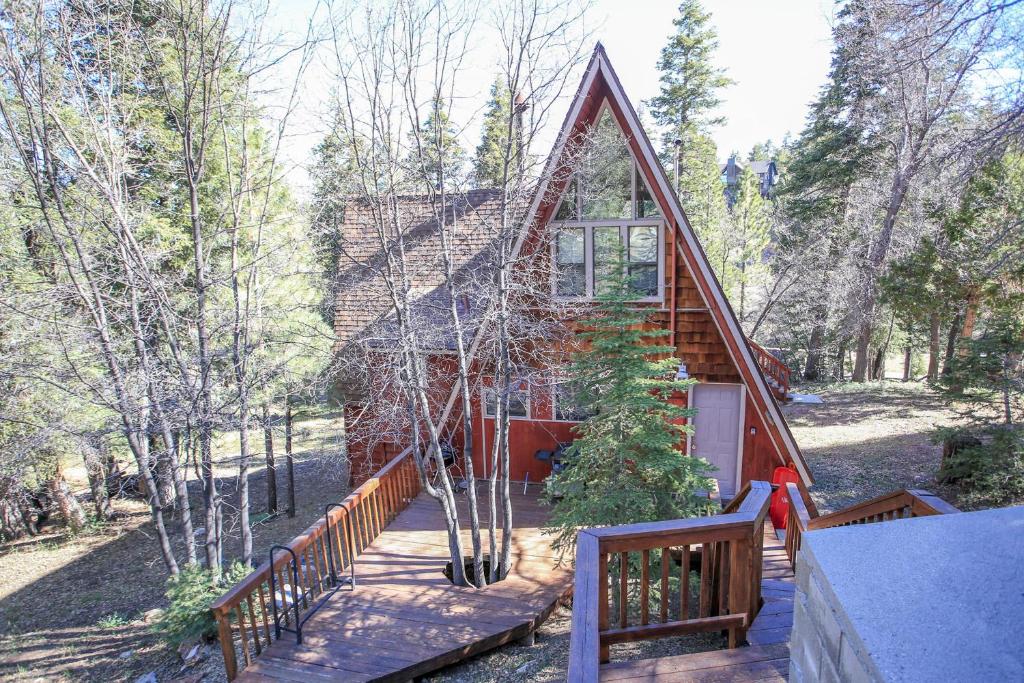 Teewinot - Get cozy at this mountain A-frame with wood burning fireplace and breathtaking views!