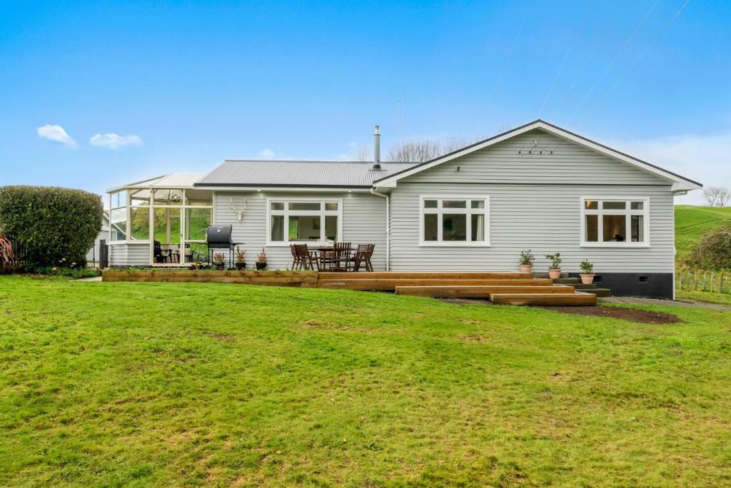 Staghead Cottage - Manawatu Holiday Home photo 1