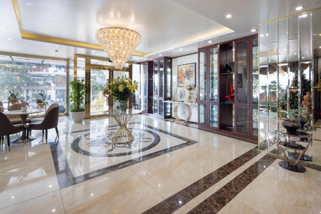 Diamond Luxury Hotel