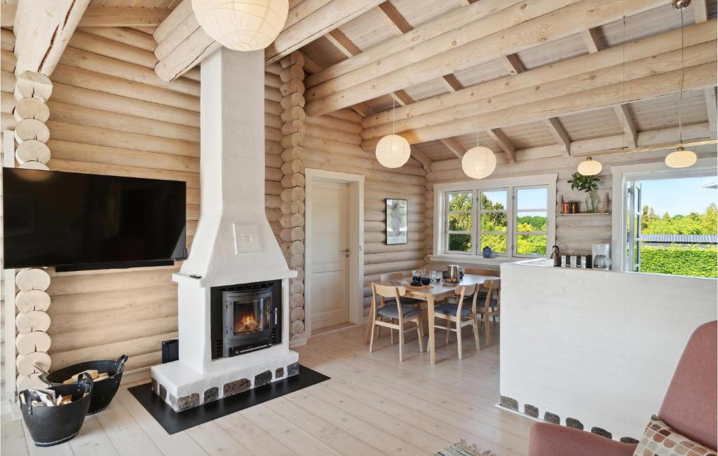 Amazing Home In Dronningmlle With Wifi And 3 Bedrooms photo 2
