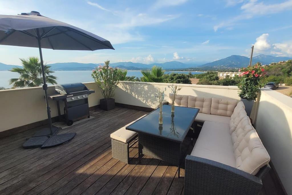 Appartement terrasse et vue mer photo 1