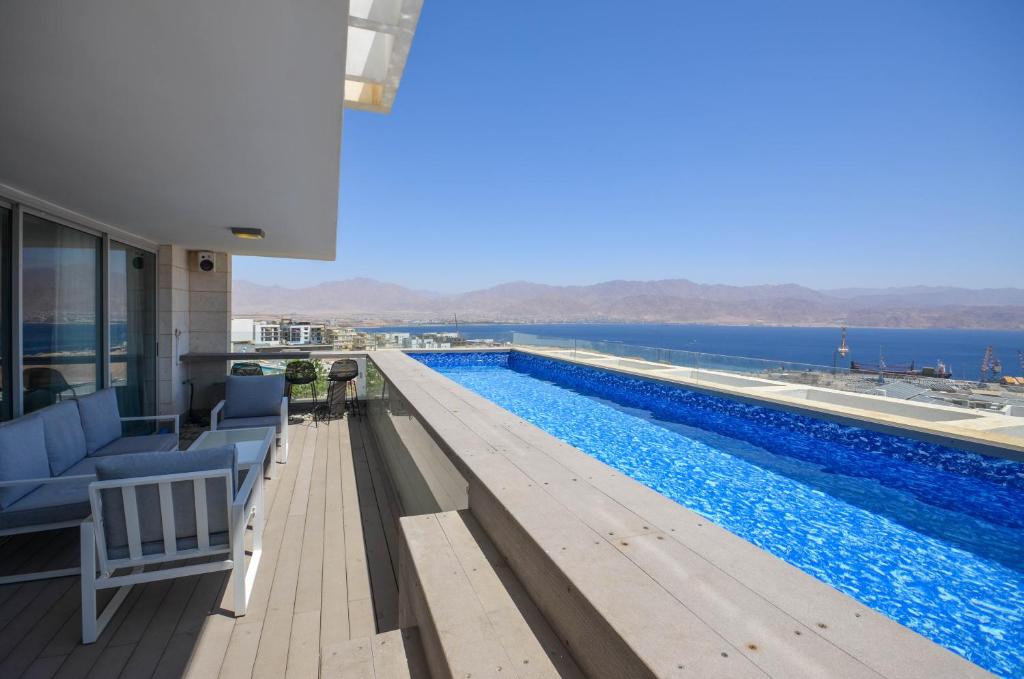 YalaRent Mountainside Duplexes with Private Pool photo 1