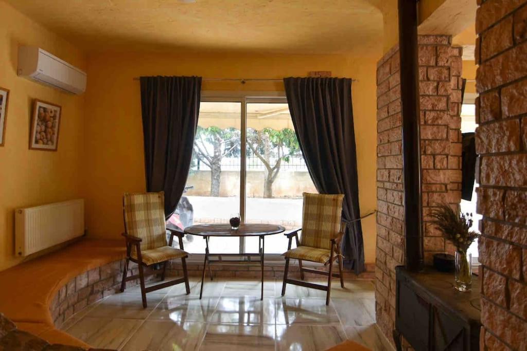 Agia Marina apartment