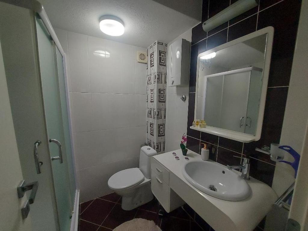 Jove Apartments photo 3