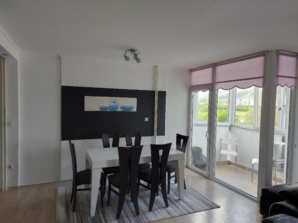 Jove Apartments photo 1
