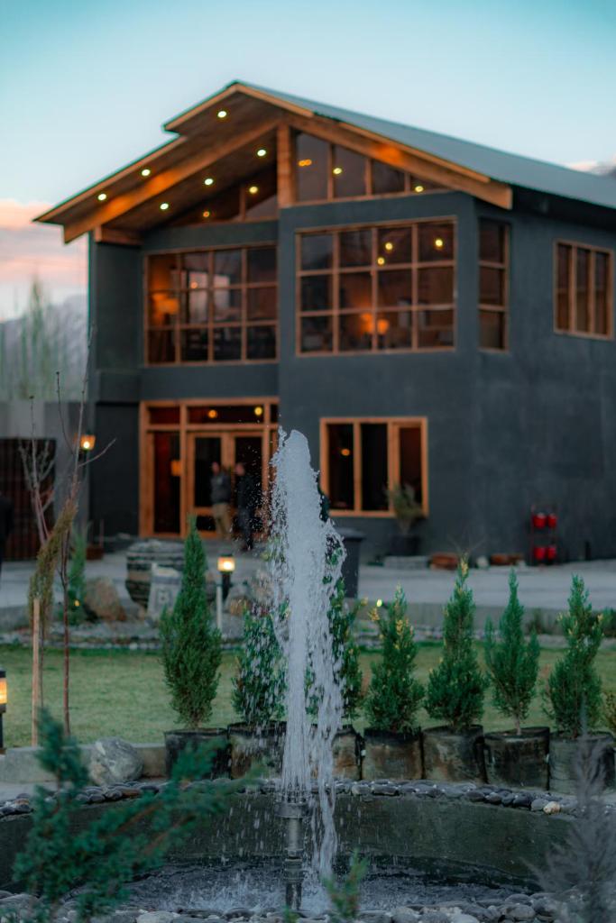 Dynasty Hotel Skardu photo 1