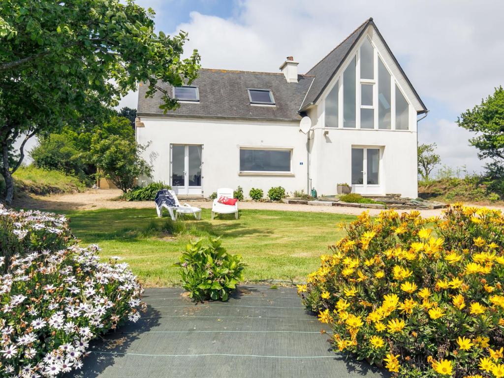 Holiday Home La Belle Vue - LOQ209 by Interhome photo 1