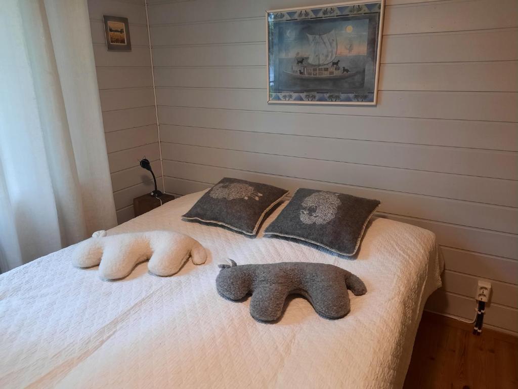 Luonnon rauhaa Kalliosaaressa, private island photo 4