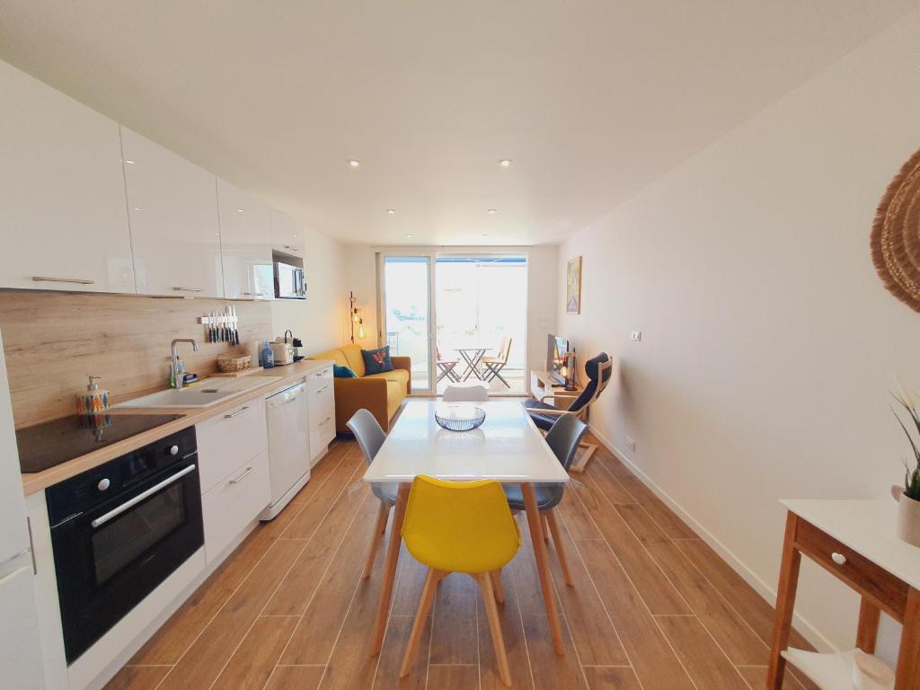 T2 FIDJI vue Port et Mer Parking CLIM Wifi - ROSSIconciergerie - Linge en option photo 2
