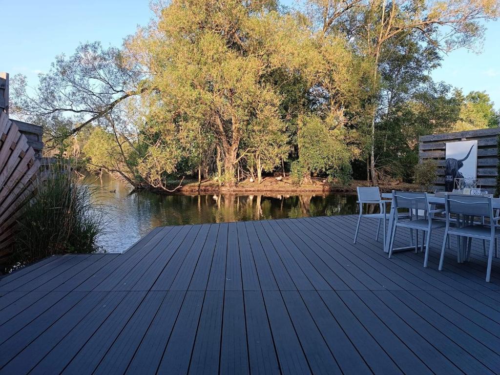 Time 2 Relax chalet aan het water photo 2