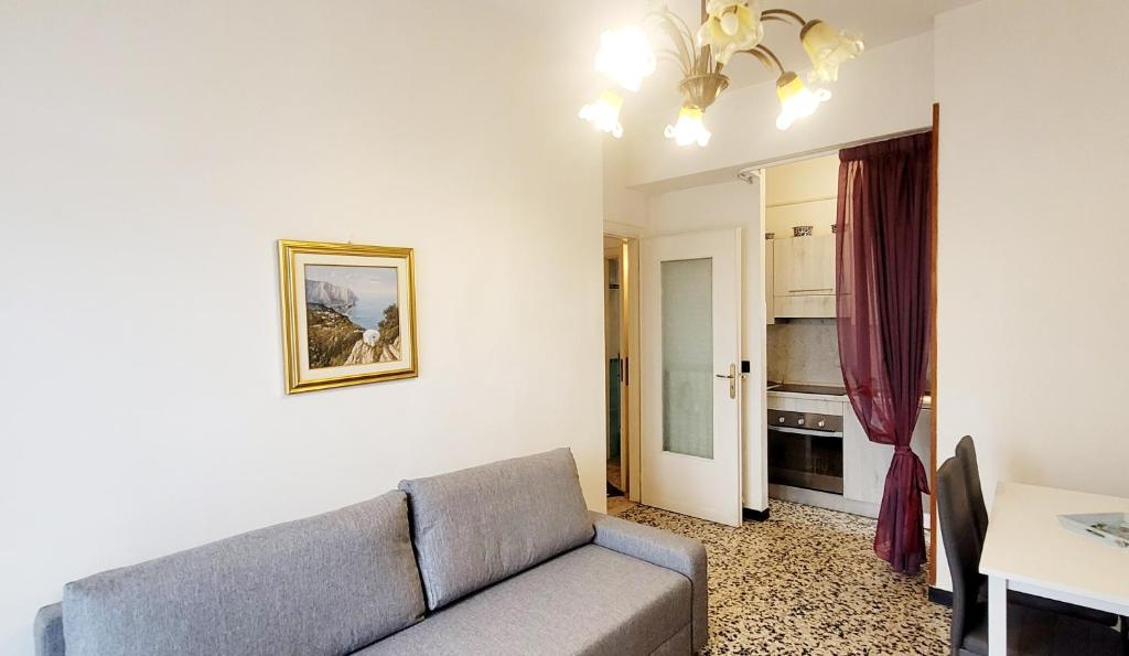 Sea-view charming family apartment photo 2