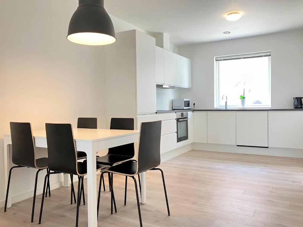 New Bright And Spacious 3 Bedroom City Rowhouse Near The Center photo 4