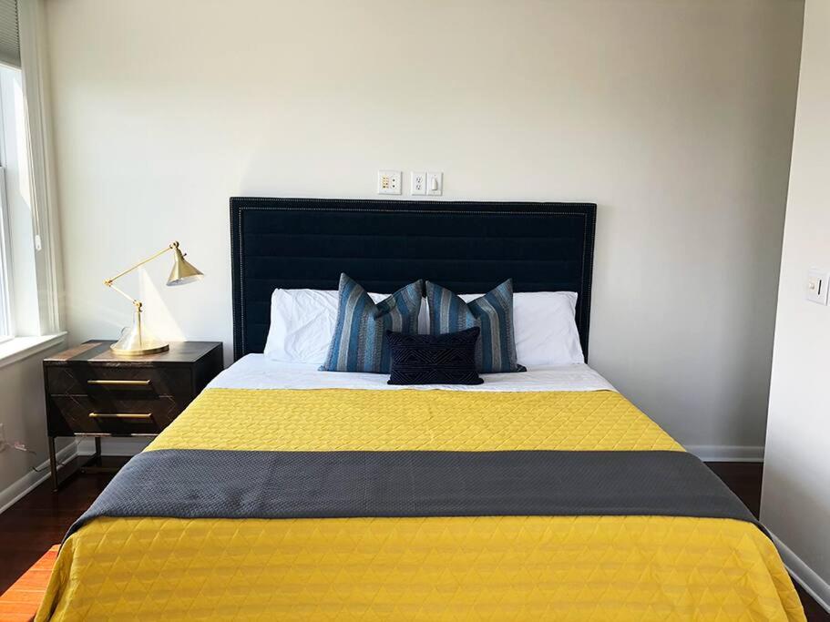 5-star Luxury Apartment - Atop the Seagle Building photo 3