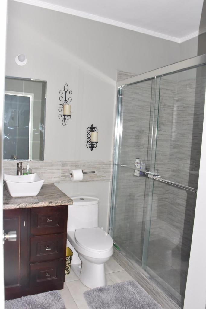 Cozy and Secure Jacaranda Home photo 1