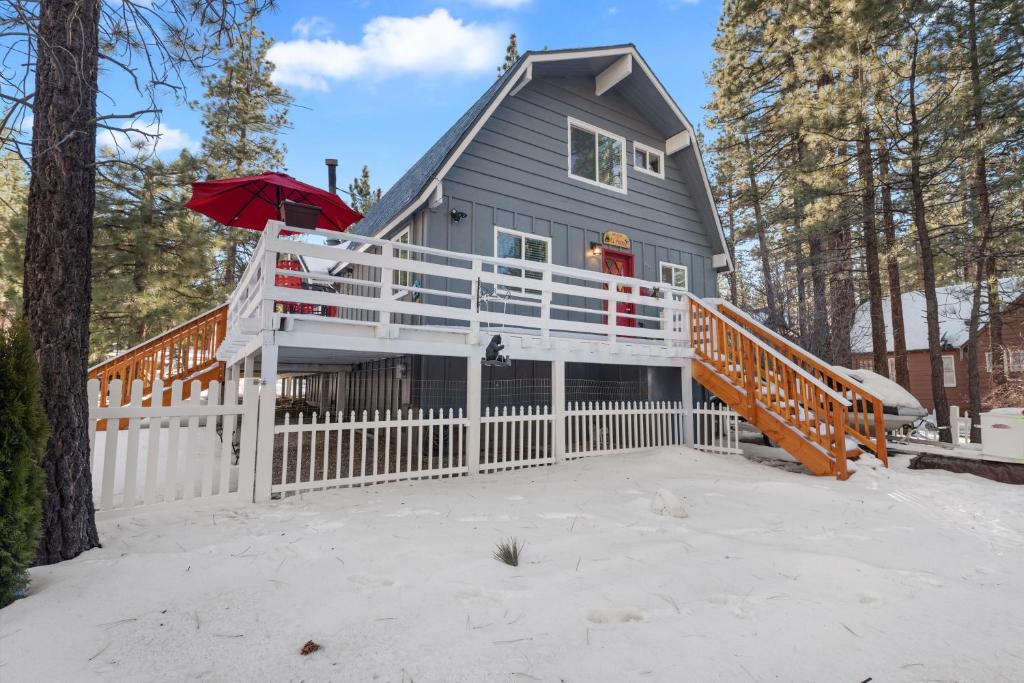 El Nido - Modern Aesthetics Meet Mountain Charm In This Newly Remodeled Home! photo 1