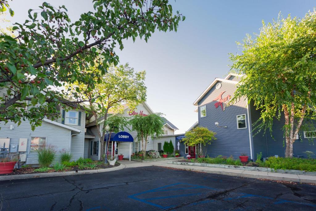 The Blue Heron Inn image