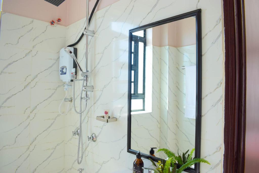 Ilala House, Voi - 2 bed, 2 bath photo 3