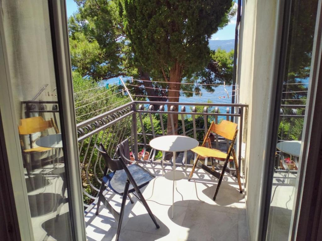 Minimalistic Oasis by the Sea in Stanici photo 3