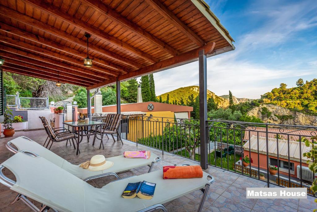 Matsas House & Studio photo 2