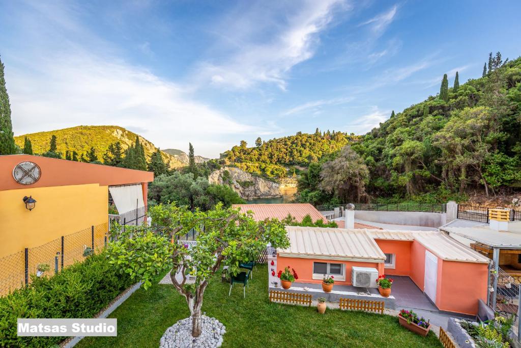 Matsas House & Studio photo 4