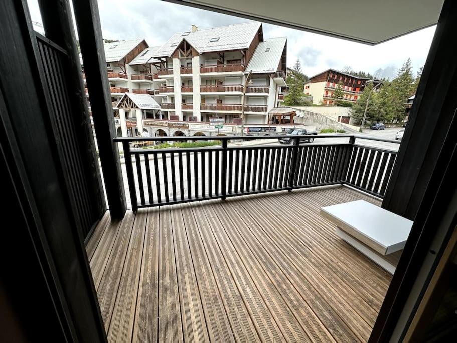 Appartement de luxe, parking sous-terrain, centre-ville Auron photo 2